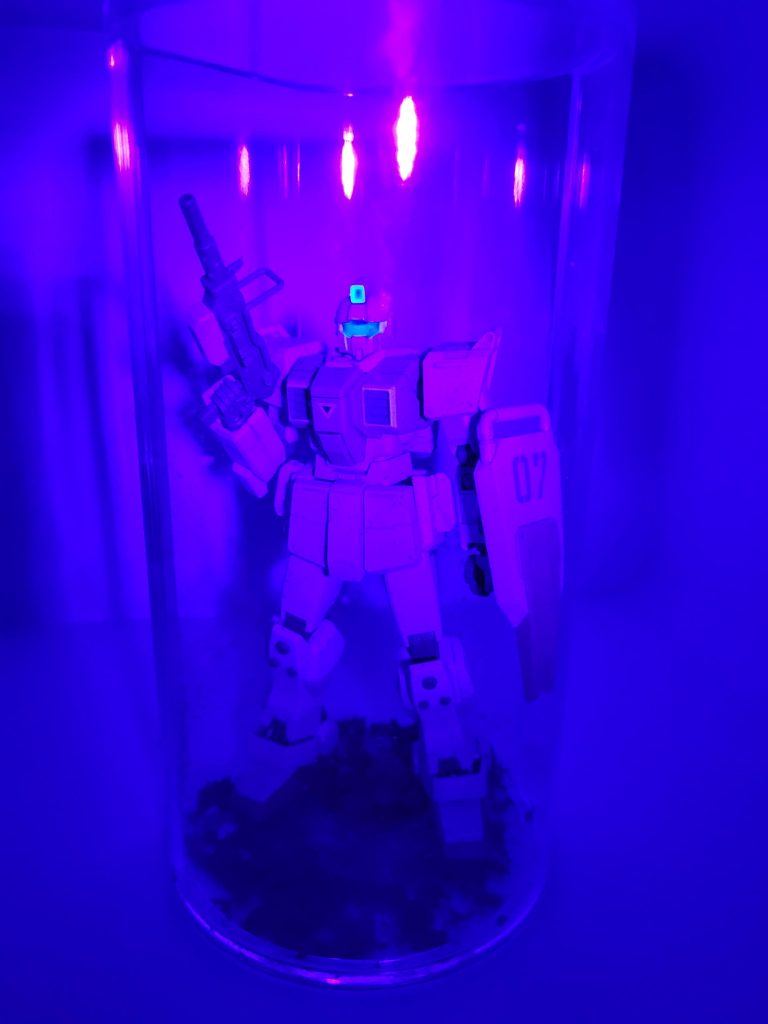 もちろん今回のもセンサー系はブラックライトで光るのです(もっと暗い？ブラックライト色しないブラックライトが欲しい…)最後までご覧いただきありがとうございました！