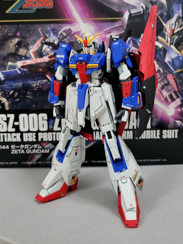 全身写真。今回はデカールを多めに張り付けてみました。張り付けてみて思ったんですが、細かなデカールが張ってあると精密感アップ？完成度アップしてるようで嬉しくなりました！