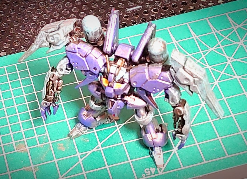 好きな角度から。フラッシュで実際よりかなり淡くなってます。