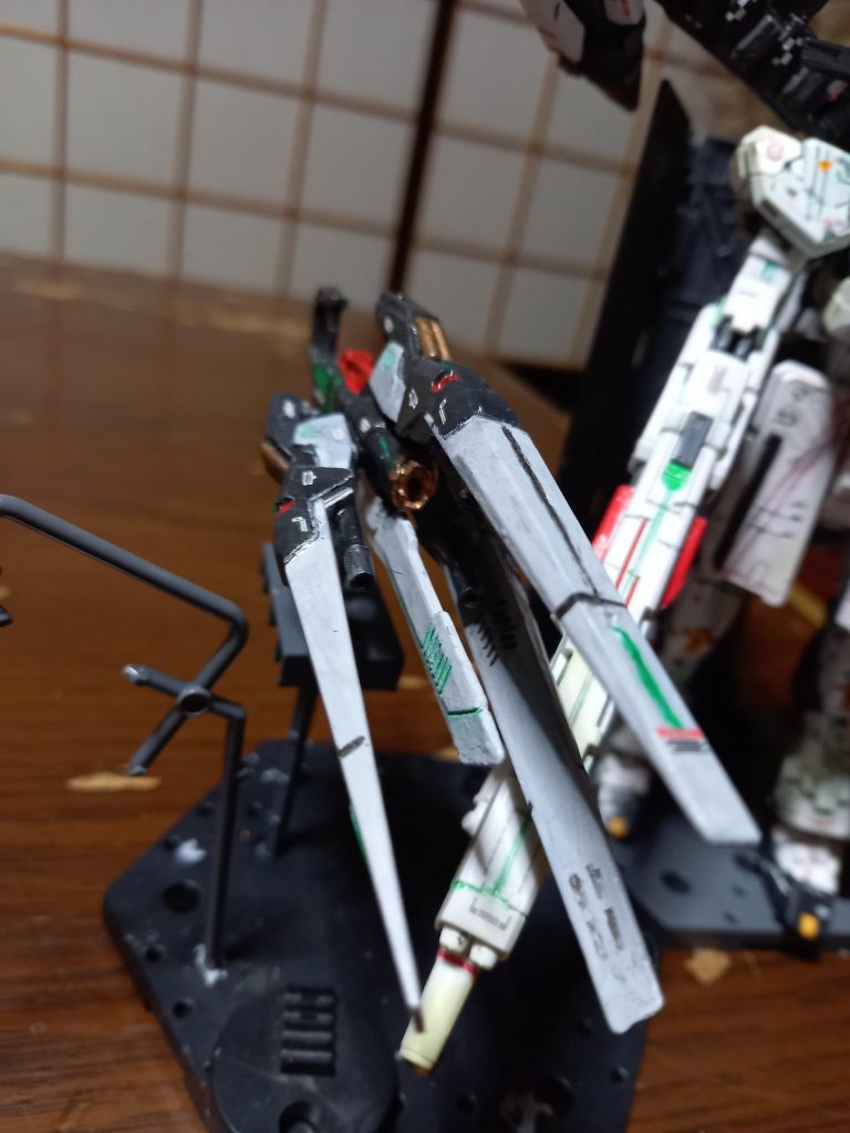 ドライツバーグは伸ばして作ったアームアームズのパーツに取り付け可能