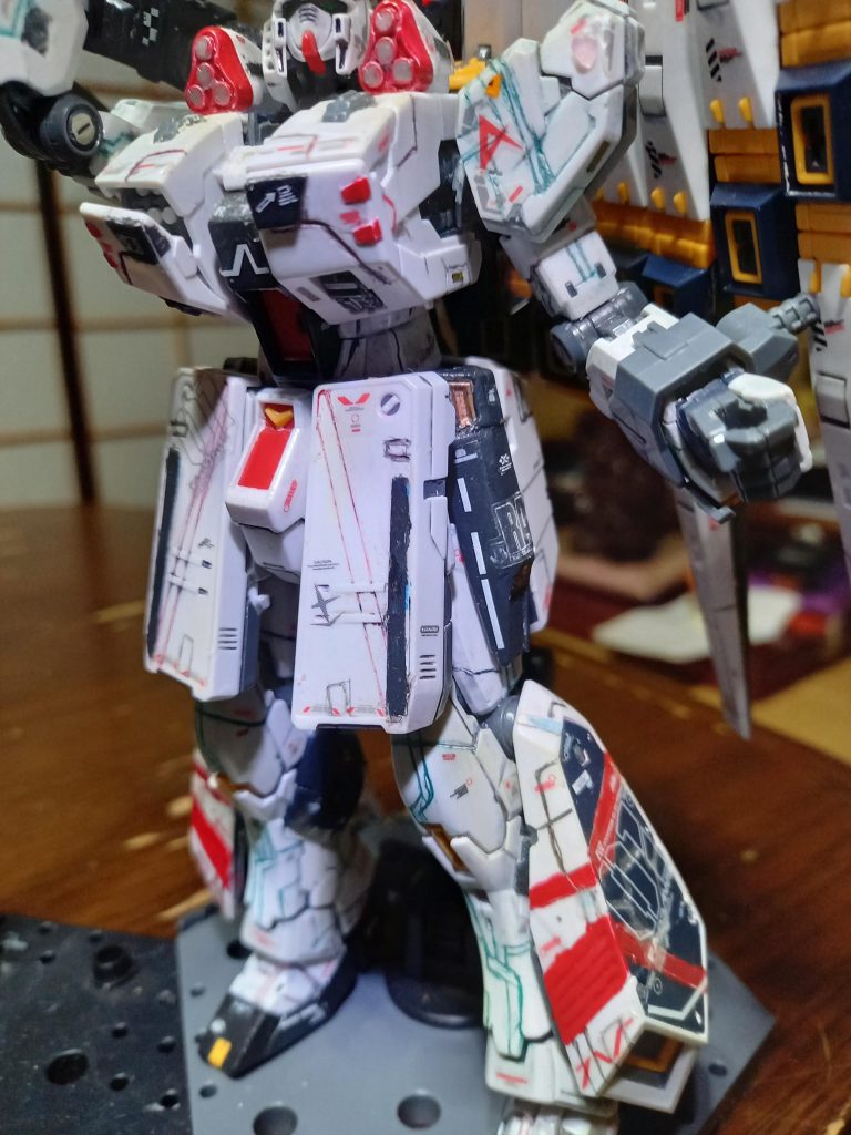 デカール貼り 手持ちのシール貼り