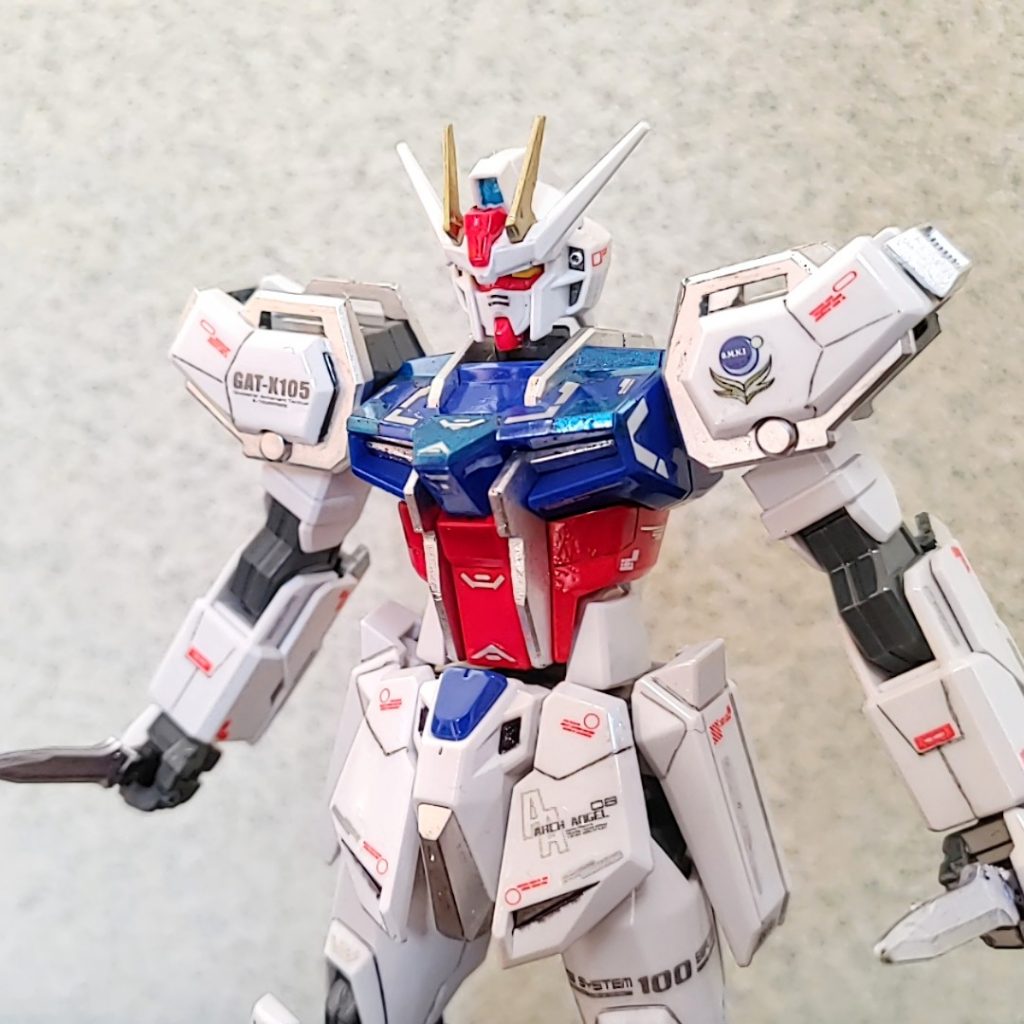 ちょっとスジ彫りがいびつですね、今後の課題です。