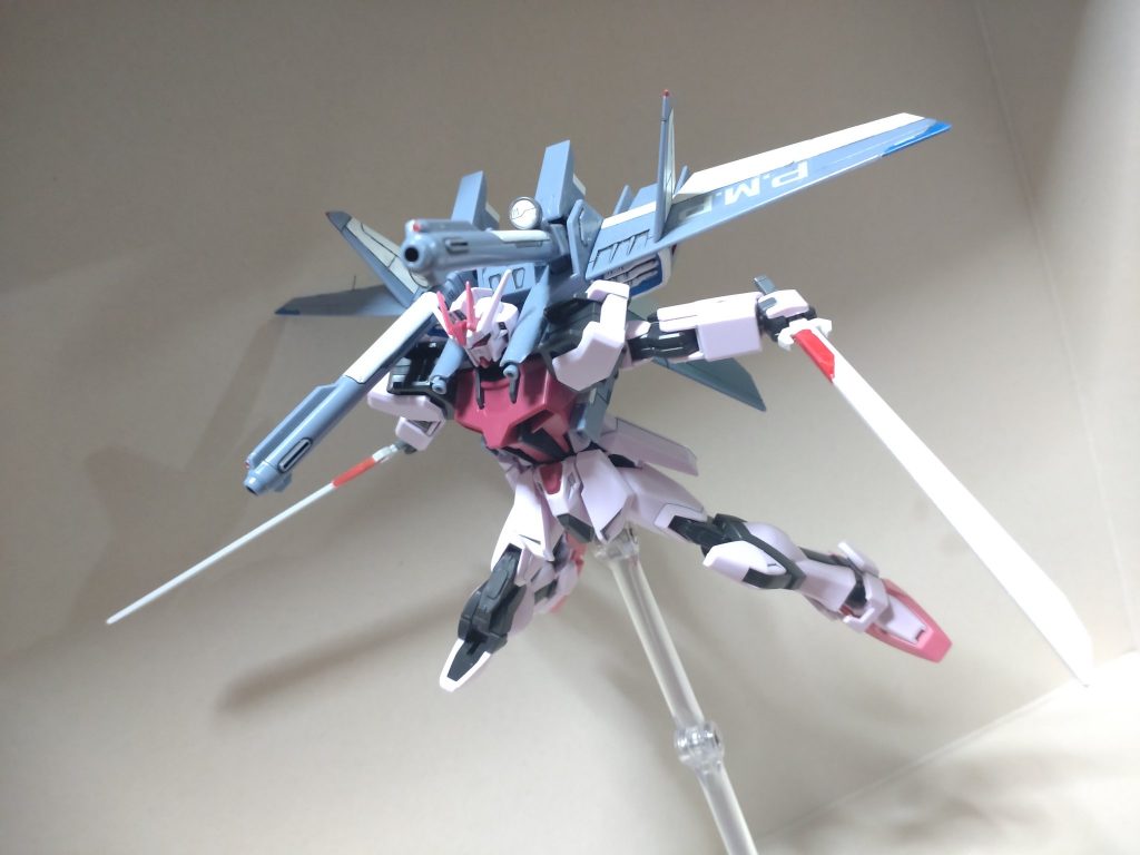 HGのストライカーパックもご覧の通り