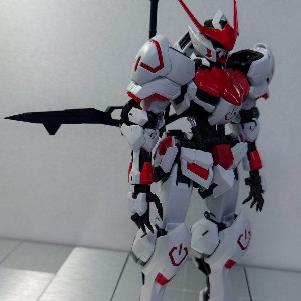 バルバトスレッドスノーウルフ