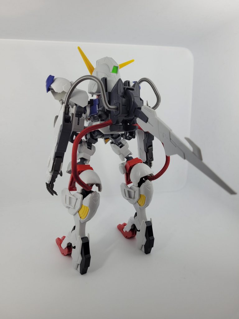 リアビューパワードスーツをイメージしたので腕と足に動力パイプをウィークポイント剥き出しってカッコイイですよね