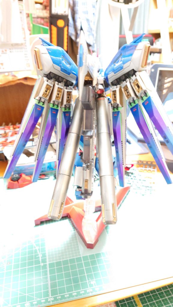 ＭＧ　Ｈｉーνガンダム　varーKa–3枚目/制作者：流民