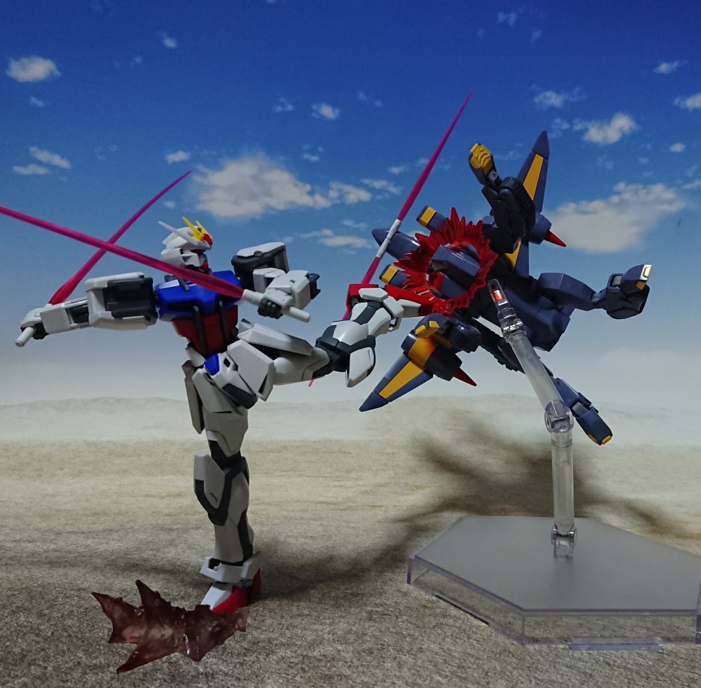 ビームサーベル二刀流キック！