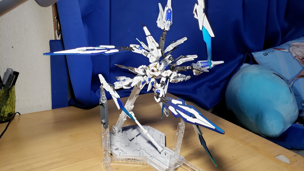 ビットを全て射出して戦闘するようなイメージ。戦争を終わらせるための戦女神は、普段はヴァルキュリアビットAのみを射出して戦闘を行うが、敵が多い場合はヴァルキュリアビットBも射出して戦闘を行う。