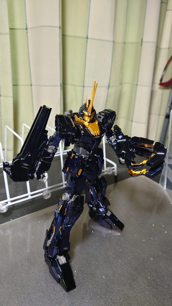 #21 MGバンシィ　チタニウムフィニッシュ–2枚目/制作者：玄