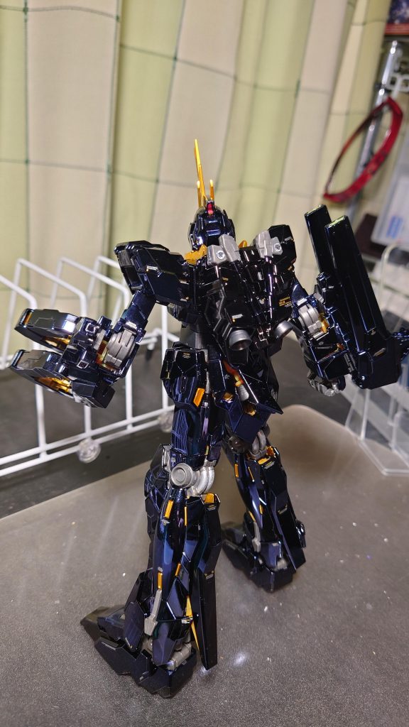 #21 MGバンシィ　チタニウムフィニッシュ–3枚目/制作者：玄