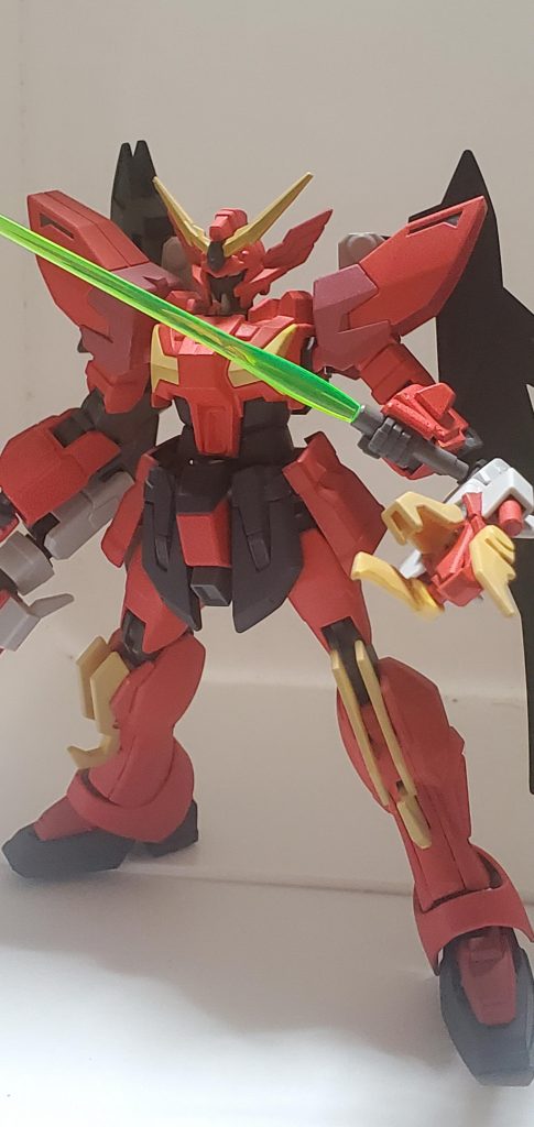 パッケージ風にビームサーベルを構える