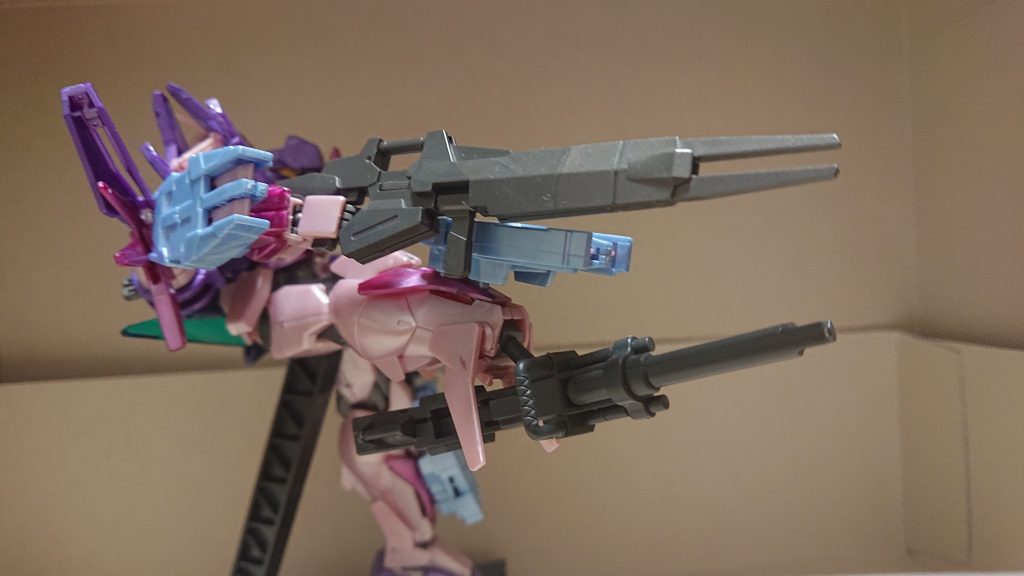 片足なのも相まって前へ進む力を失い、サッカーという好きなことも失った感じになってる(闇墜ち寸前の留まり方が好き脚に銃あるのは誕生にクシャトリヤリペアードの脚ガトリングと片足ロボが好きだから