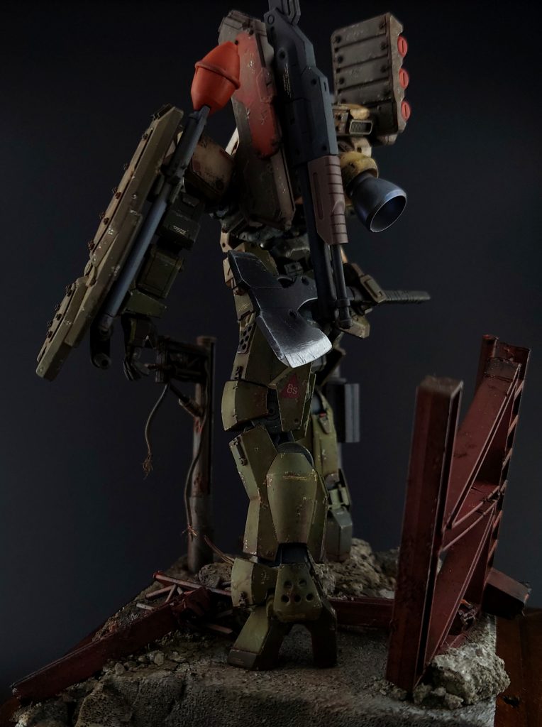 武装が寂しかったので、ジャンクパーツでそれっぽく