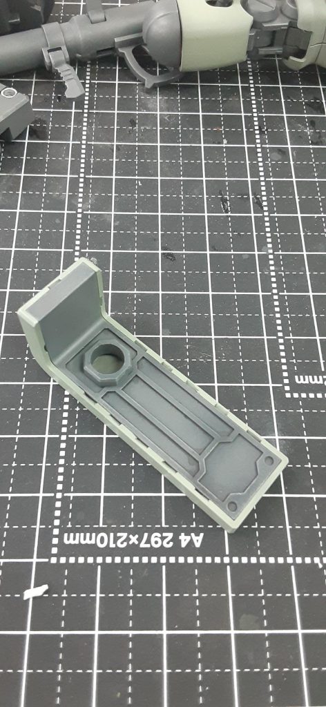 平ヤスリで等間隔にシュシュっと。お手軽ですが、情報量があがります。