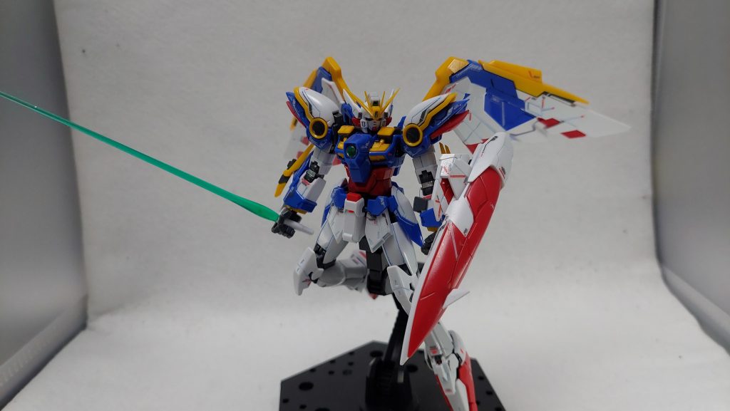 サーベルの柄が一度盾に収納すると外しづらいのが地味に面倒。