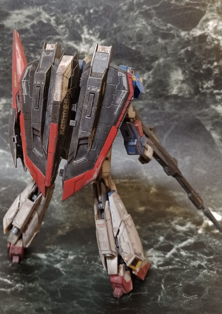 バックショットも凛々しいじゃないのぉ~!