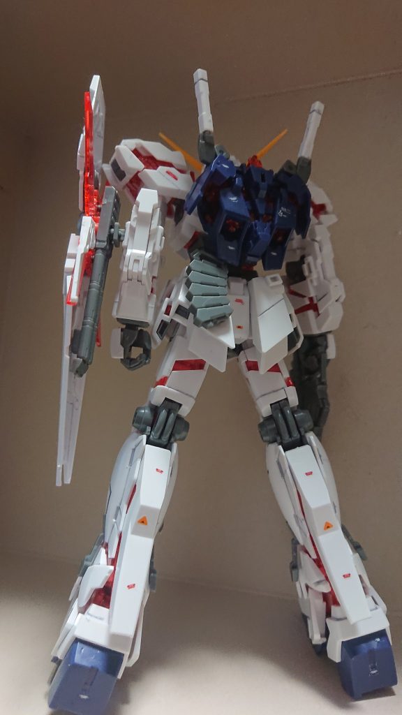 ユニコーンガンダム–3枚目/制作者：@tanatanaretort