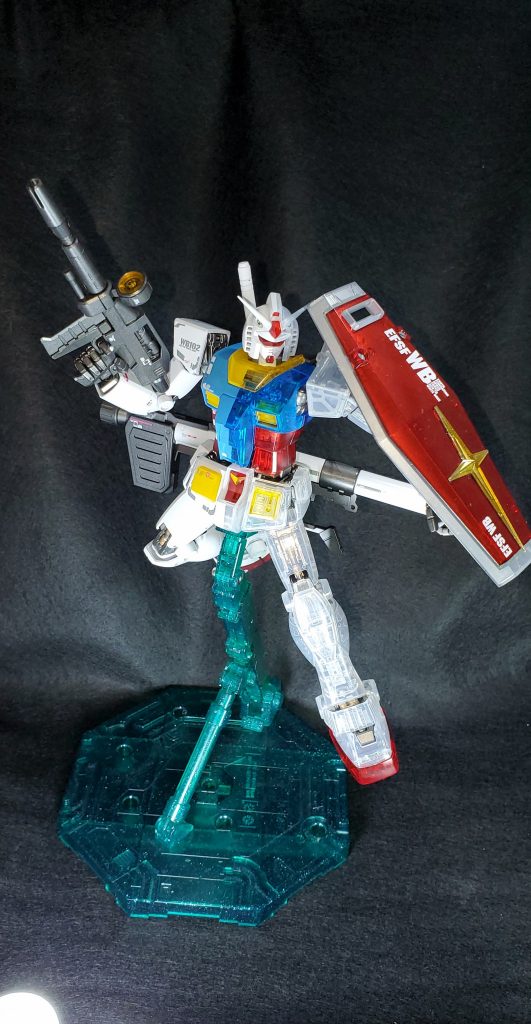 結構ポージングが難しいです…