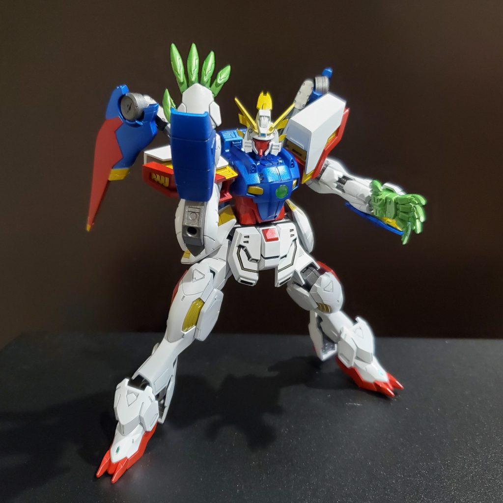 「俺のこの手が光って唸る!」的ポーズ。ルプスレクスの手を移植したときに、あれ、マスターっぽいなと思い。師匠に影響されて強化したという設定にして、羽っぽいの付けようかなー、と見渡すと、四肢をもがれたルプスの腰に付いてたんです、それっぽいのが(笑)