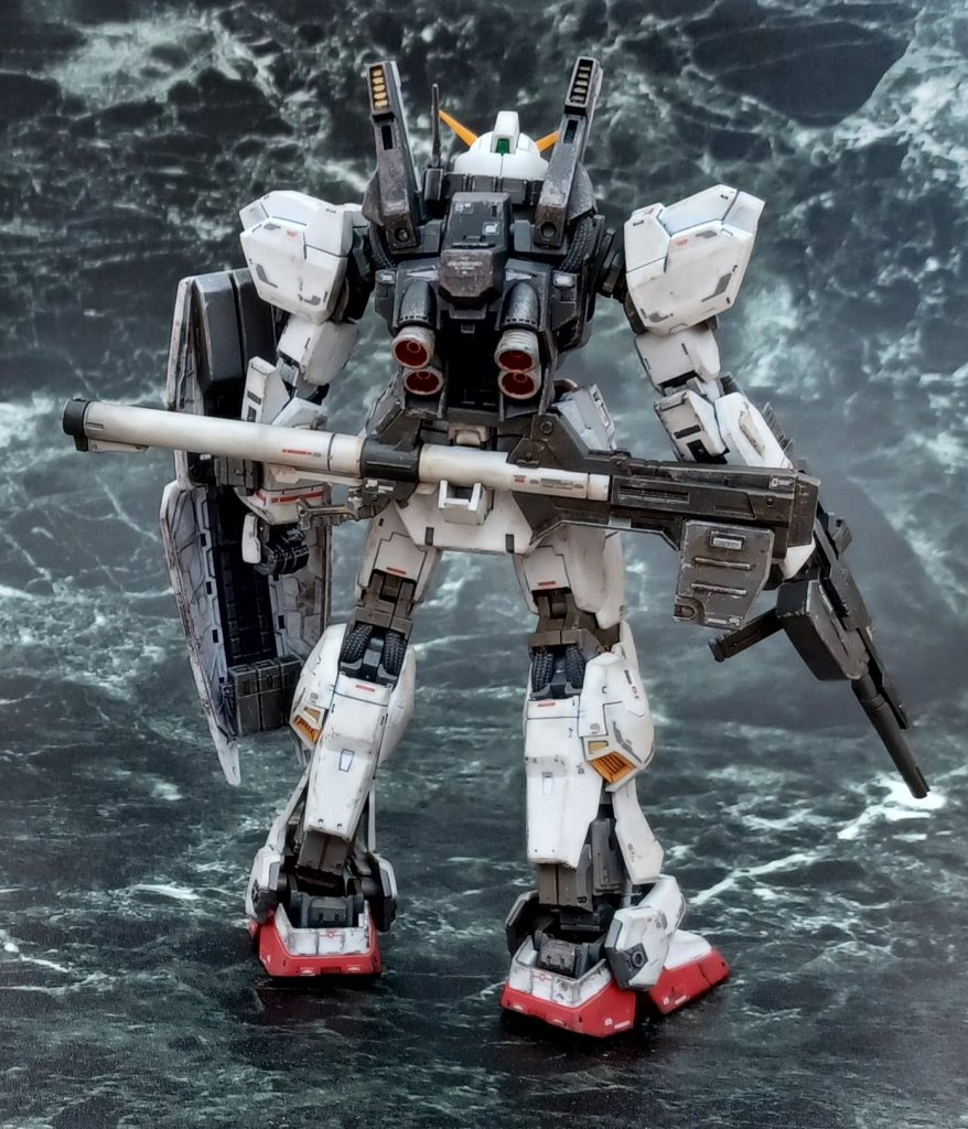 自分で塗れそうな所は細筆や爪楊枝を使って塗ってみた