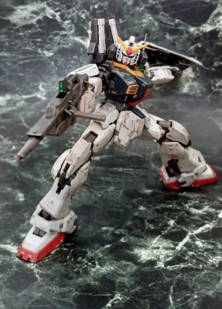 RG ガンダムMk-II(エゥーゴ仕様)–4枚目/制作者:@ウソつきカモメ