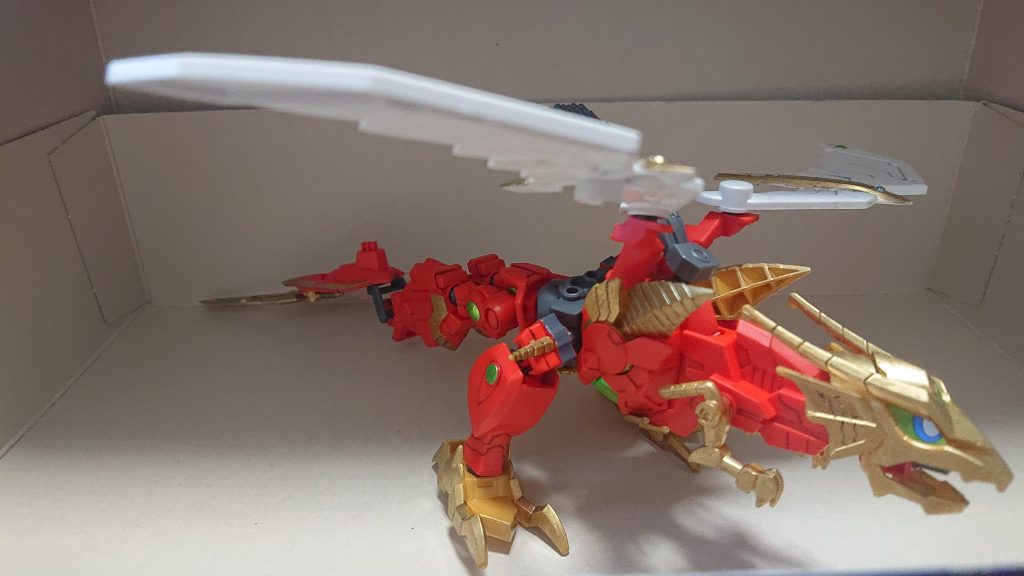 ヴァルキランダー–3枚目/制作者：@tanatanaretort