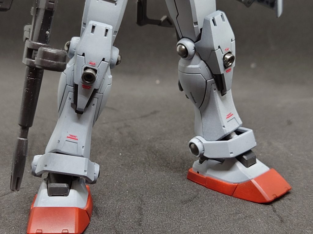 膝周り。膝バーニア追加とマグネットコーティング(笑)を施しました。