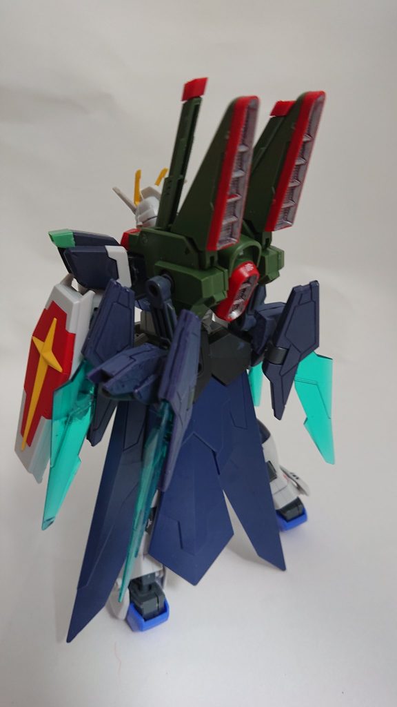 魔法使いのローブをイメージして腰にはインジャスティスウェポンのウィングを装