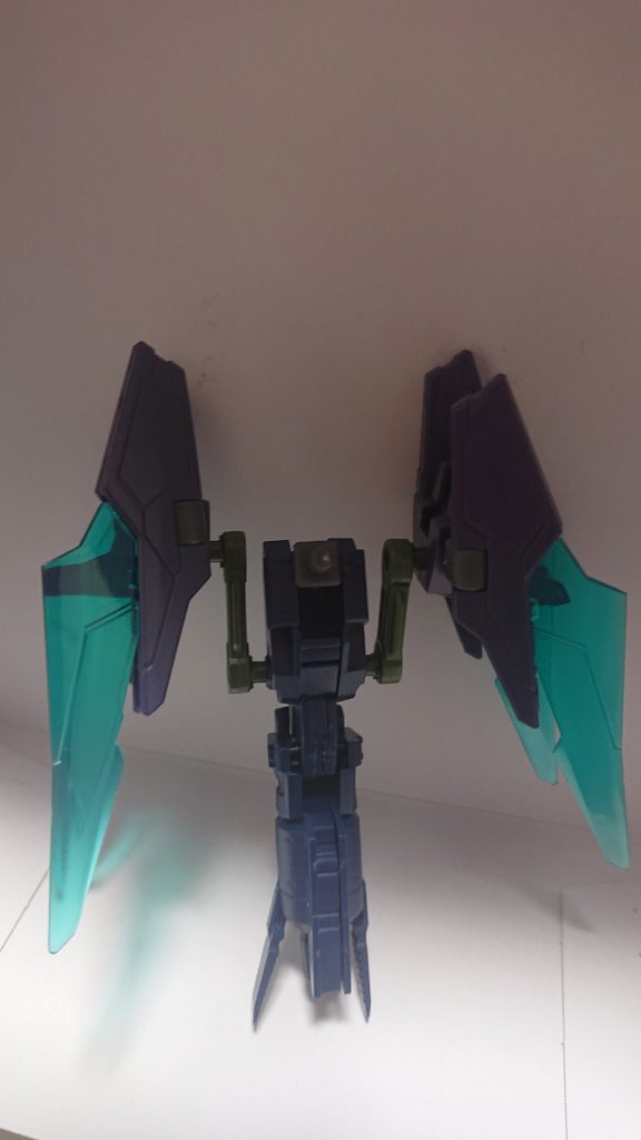 バックパックはブラストシルエットにトライエイジマグナムのブレイドを装備。画像は試作中に30mmのパーツ使っていた時のもの