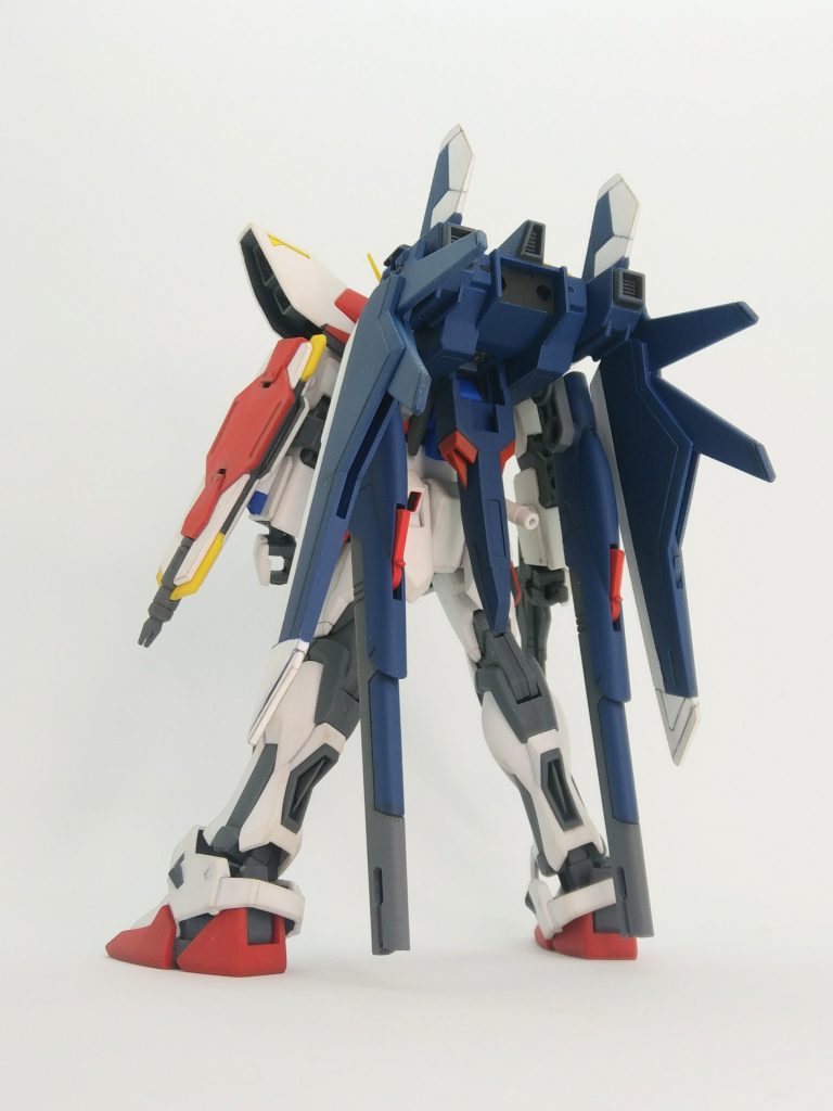 フリーダムっぽさを目指してブースターは濃い目に。