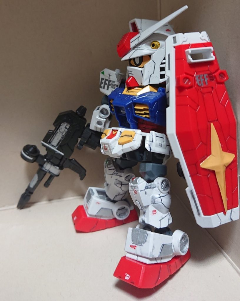 SDガンダムクロスシルエット RX-78F00 ガンダム–3枚目/制作者：@tanatanaretort