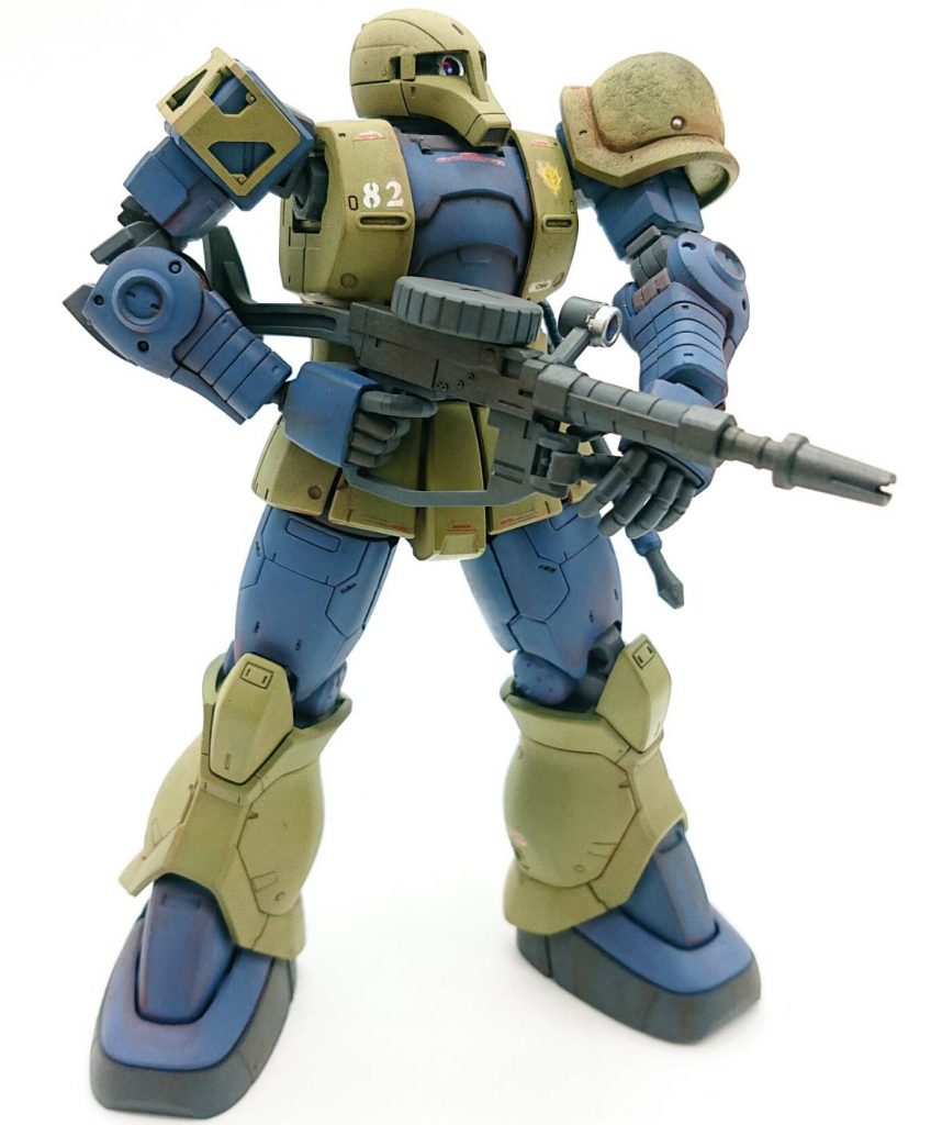 一年戦争で運用されているので武装はザクⅡと同じキット付属のM-120A1を使用。