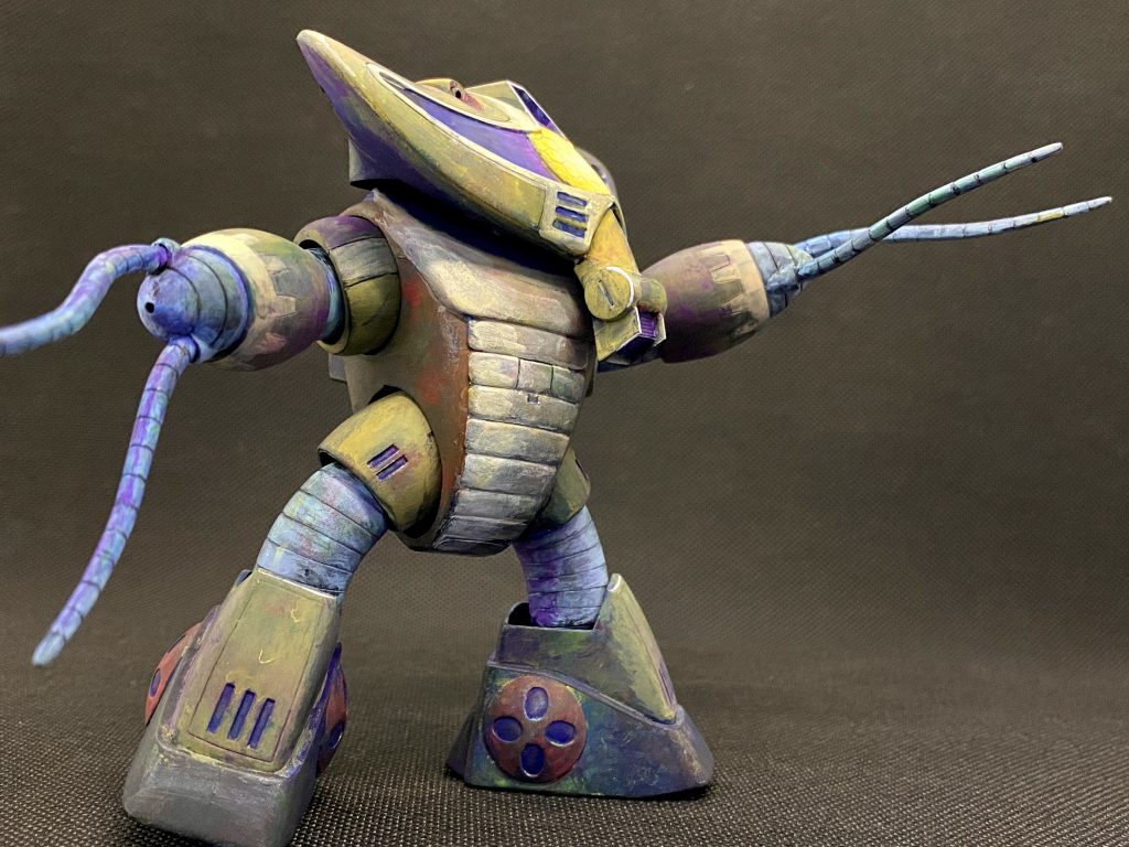 四肢はクロスシルエットフレームを入れているので、意外と動きます。