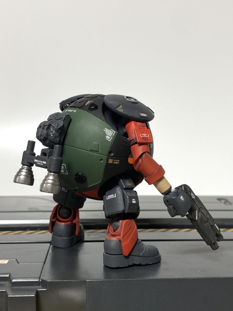 ハロ系アバターだか、以前の戦闘経験から対人戦闘に置いて圧倒的能力を発揮する。