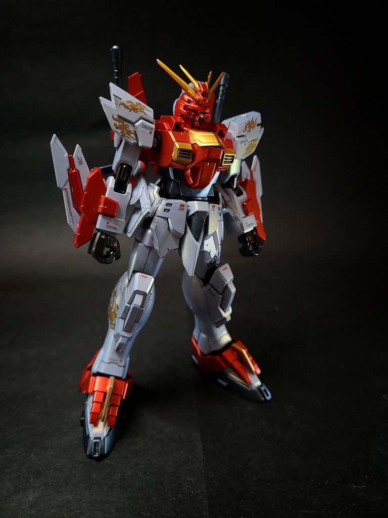 特殊機能 ブレイジングマスクカドマツの開発したアンチデバフマスク。日本の面頬を模した様な形状をしており、ランナープリズンなどのハッキング攻撃に対して威力を発揮する。