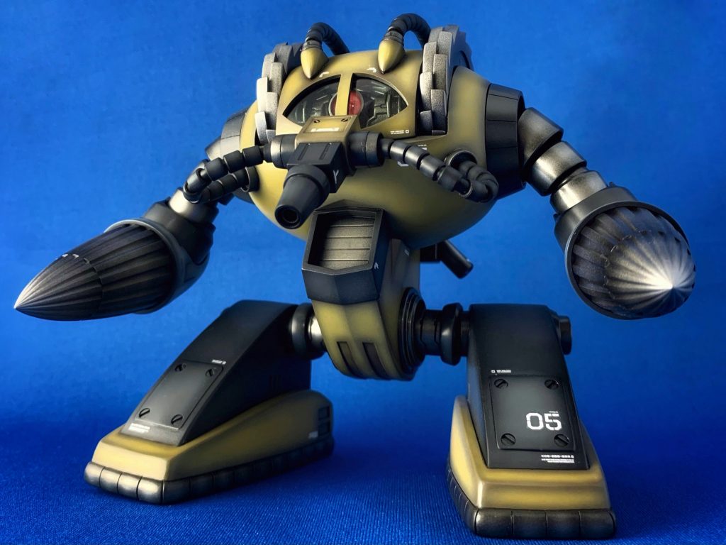 HGUCゾゴック(ユニコーン版)とのミキシングです。プロモデラー林哲平氏による作例(HJ2021 9月号掲載)を参考に制作しました。