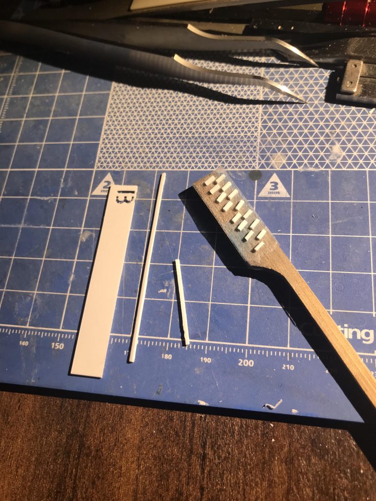 もちろんレッドチップも。ちなみに焼き鳥の串はこんなふうに使えるので便利です。