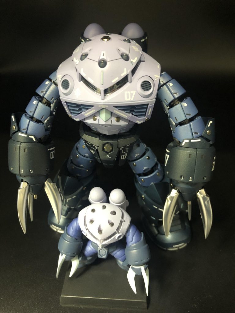 最後は恒例のコンバージとのツーショット。初めてジオラマっぽくしてみましたが、なかなか楽しかったです。またいつの日か本格的なのに挑戦してみたいです。ここまで見ていただいてありがとうございます‼️