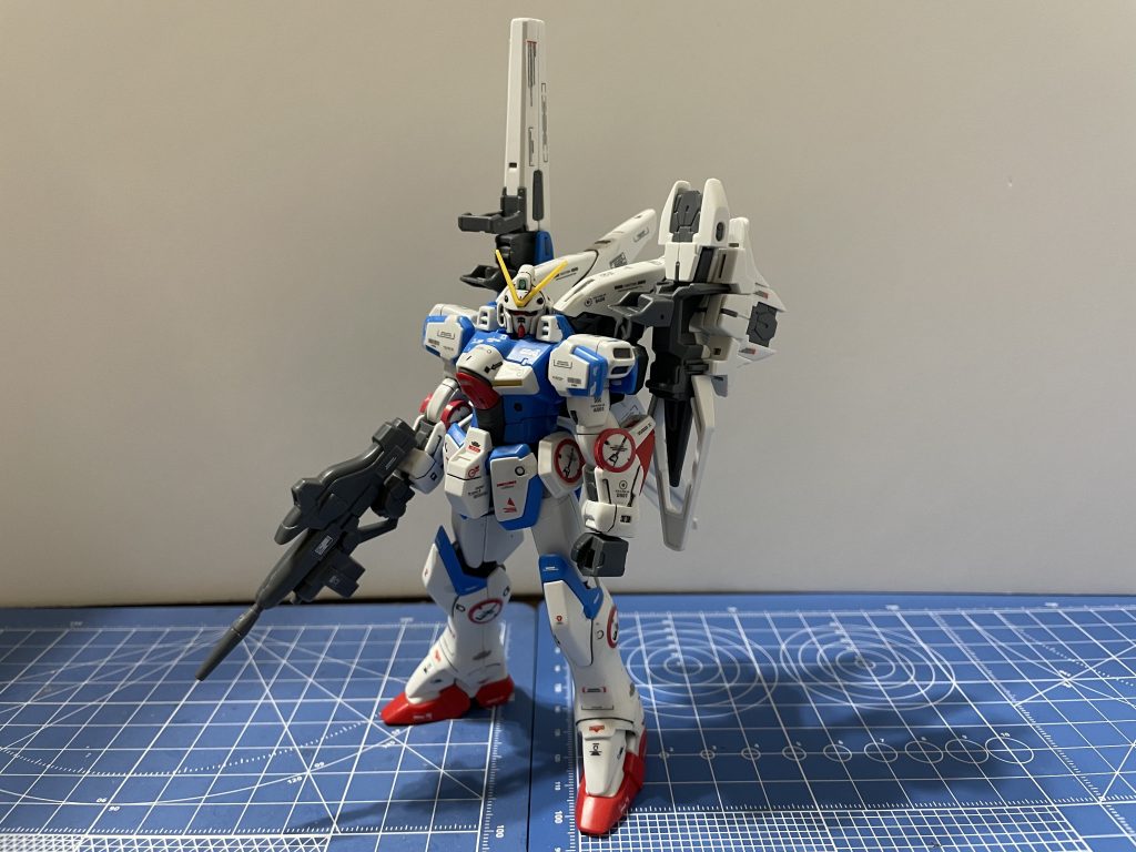 HGUC セカンドV–2枚目/制作者：朝倉千代子