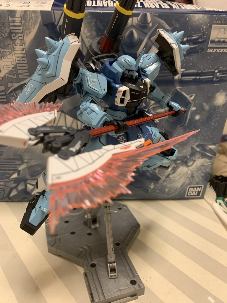 端っこに余計な物が…