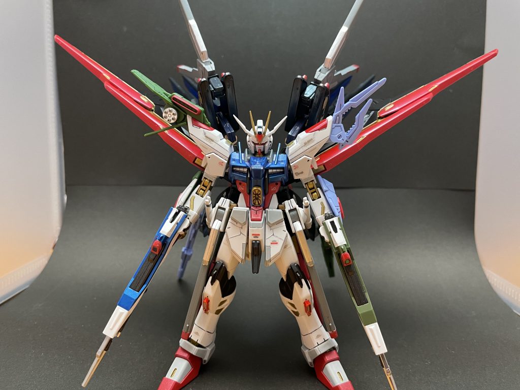 本来レール砲があった部分にストフリのハイマットドラグーンウイングを移植