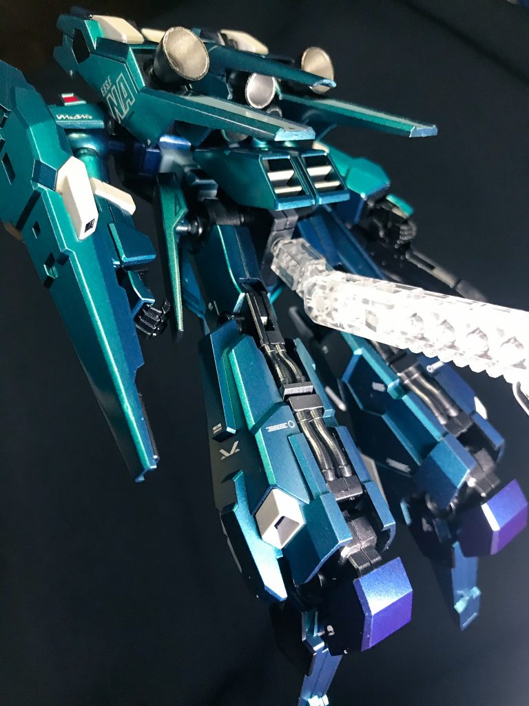 背中も塗り分け頑張りました✨