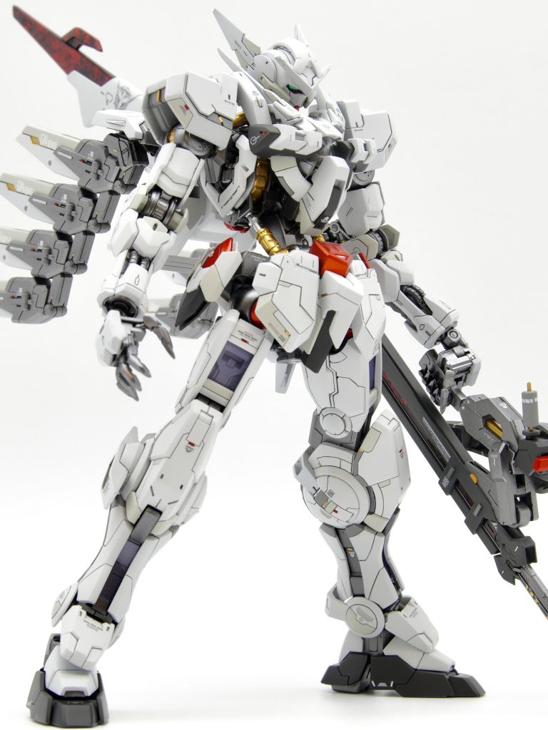 世界線設定は00ベース。時代背景はA.D.2292。第2世代ガンダムによる武装等の開発実験が開始された頃合。ガンダムフレームにアストレア外装を装備した形となっています。試験運用機のため機体はトライアルカラー、兵装を汎用的に切り替えられるようアストレアが選定されています。