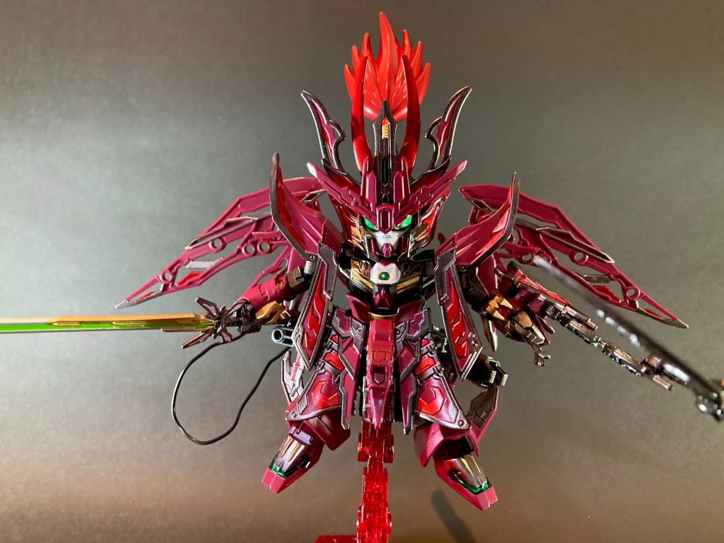 魔性を強調した姿こそ取るが、精神汚染を伴うダークマスクのような変質とは異なり、信長エピオン自身が本来有する神性を純粋に強化した形態である。旧権威の秩序を破壊し、新時代を切り拓く変革者としての性質を依代に、仏法鎮護の敵たる第六天魔王・波旬の神話力を再臨させた。