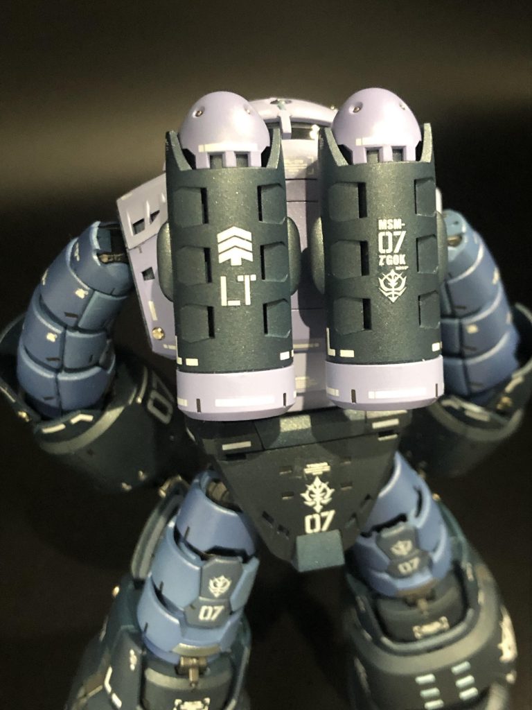 バックショットデカールの LTは大尉(Lieutenant)の略称。ネットで調べましたw