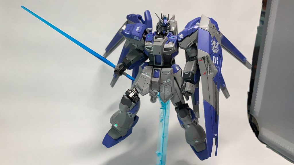 周りがRGを作ってる中、手元にHGあるからなぁとRGを買わずに作りましたが、好みな感じで作れたので満足です。
