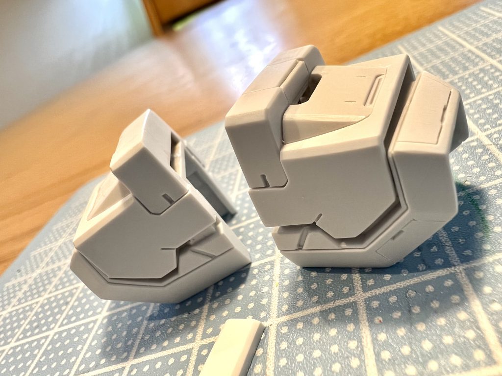 各所スジボリ等を追加しています。