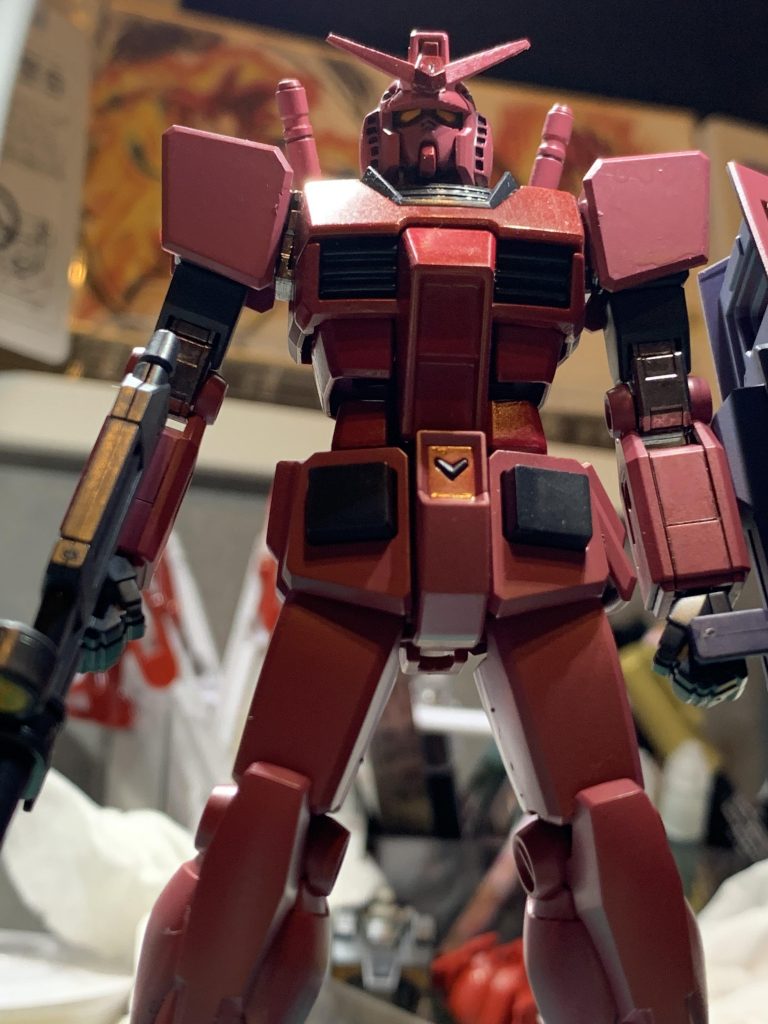 連邦マーク等消えてませんが悩みましたがMG ver1.5を参考に。合わせ目消し等行ってみたのですが次回はもっと丁寧にやってみよう。