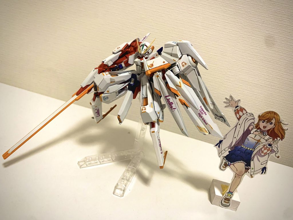 濃いめのオレンジと明るめのオレンジで使い分けてます。カラーリングやデカールもなかなかお気に入り。