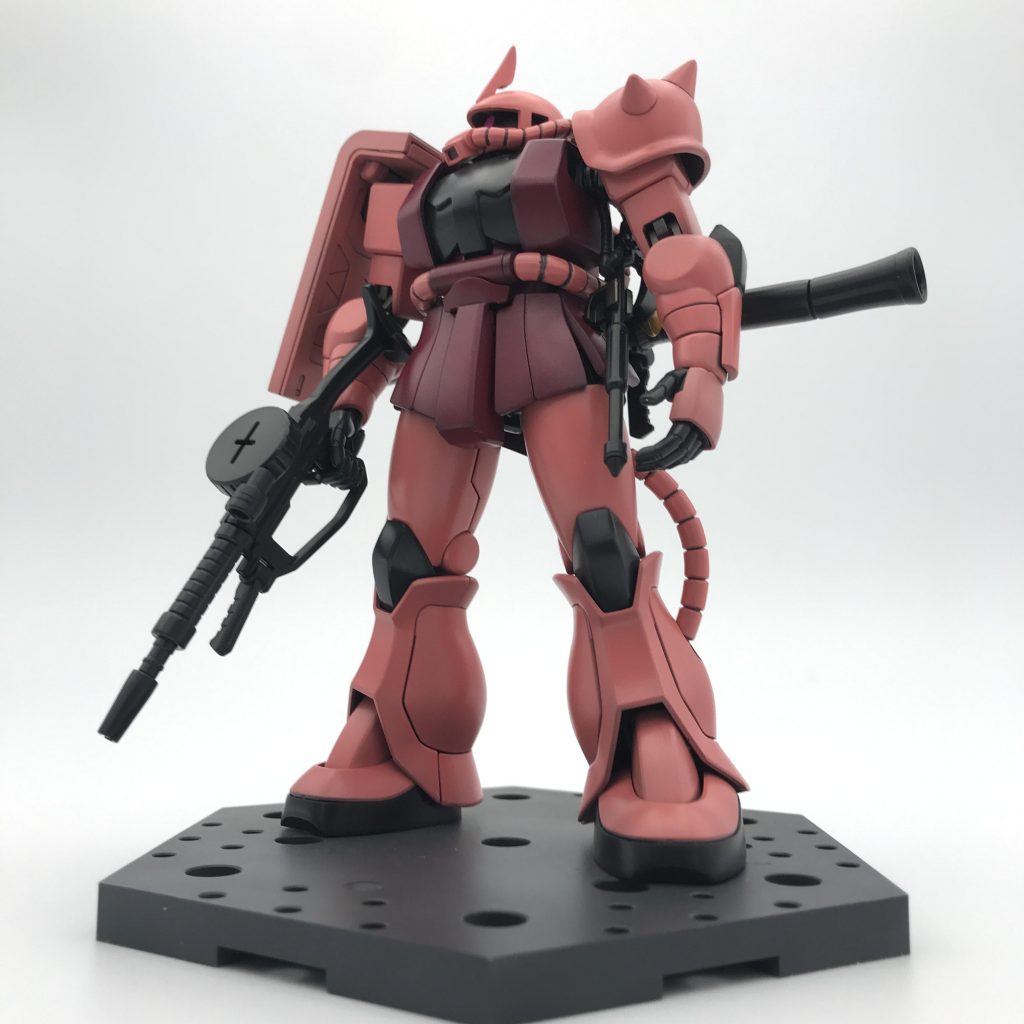 スタイル抜群ですな、このキットは